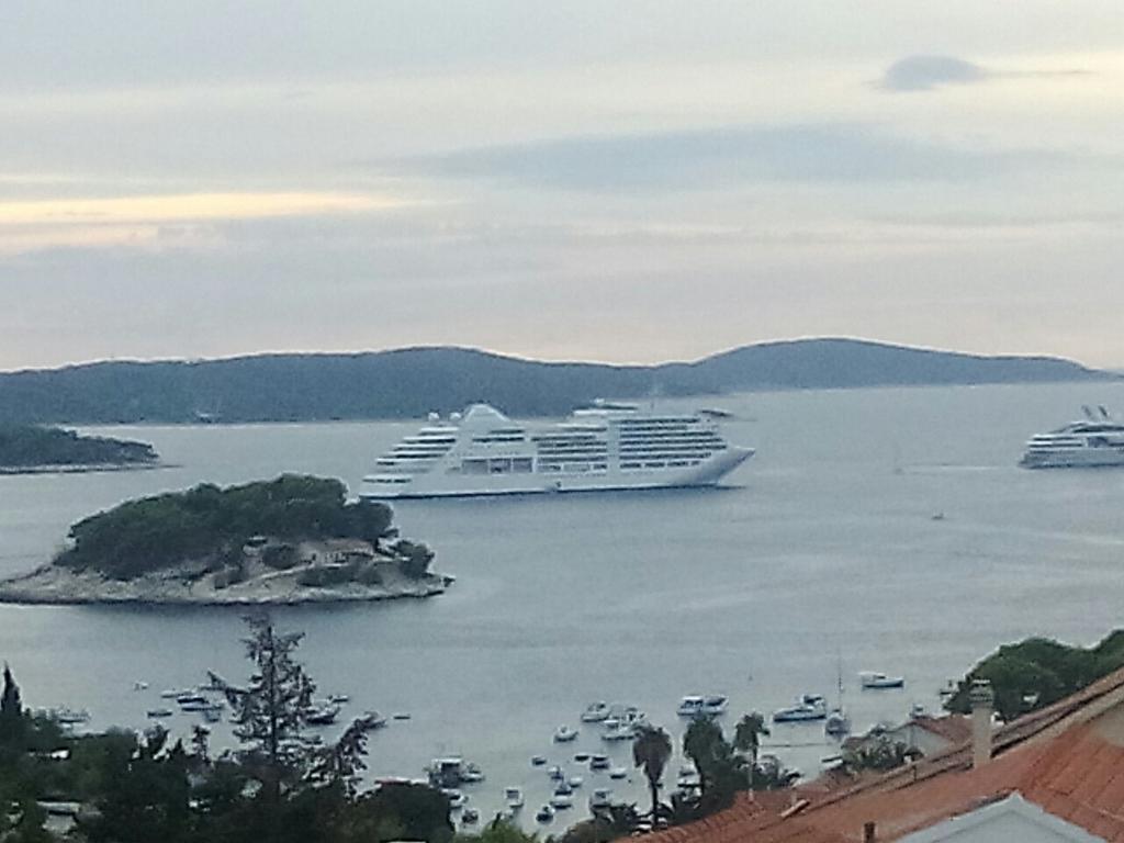 Apartment Bozo Hvar Town Luaran gambar